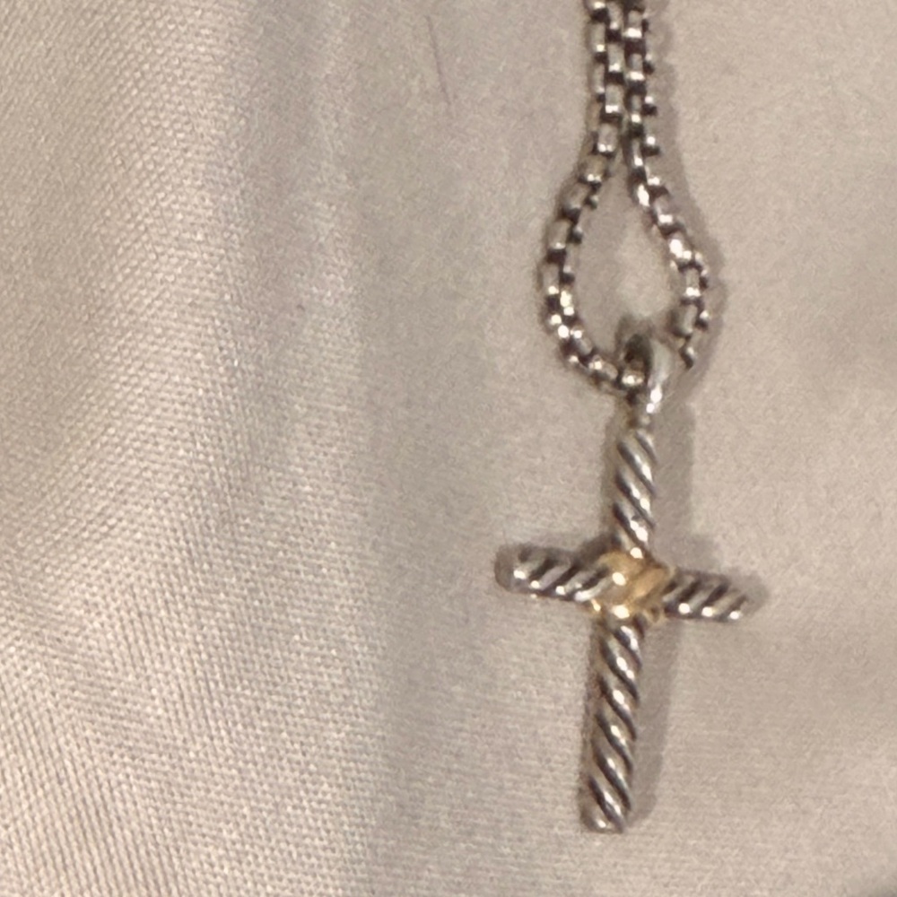 David Yurman Kids petite x cross necklace